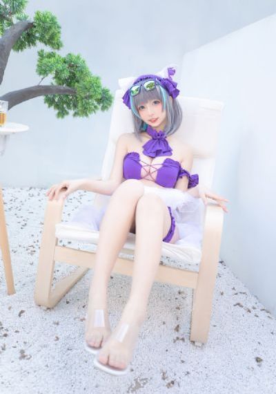 欧美明星长款毛衣街拍_高清手机在线观看